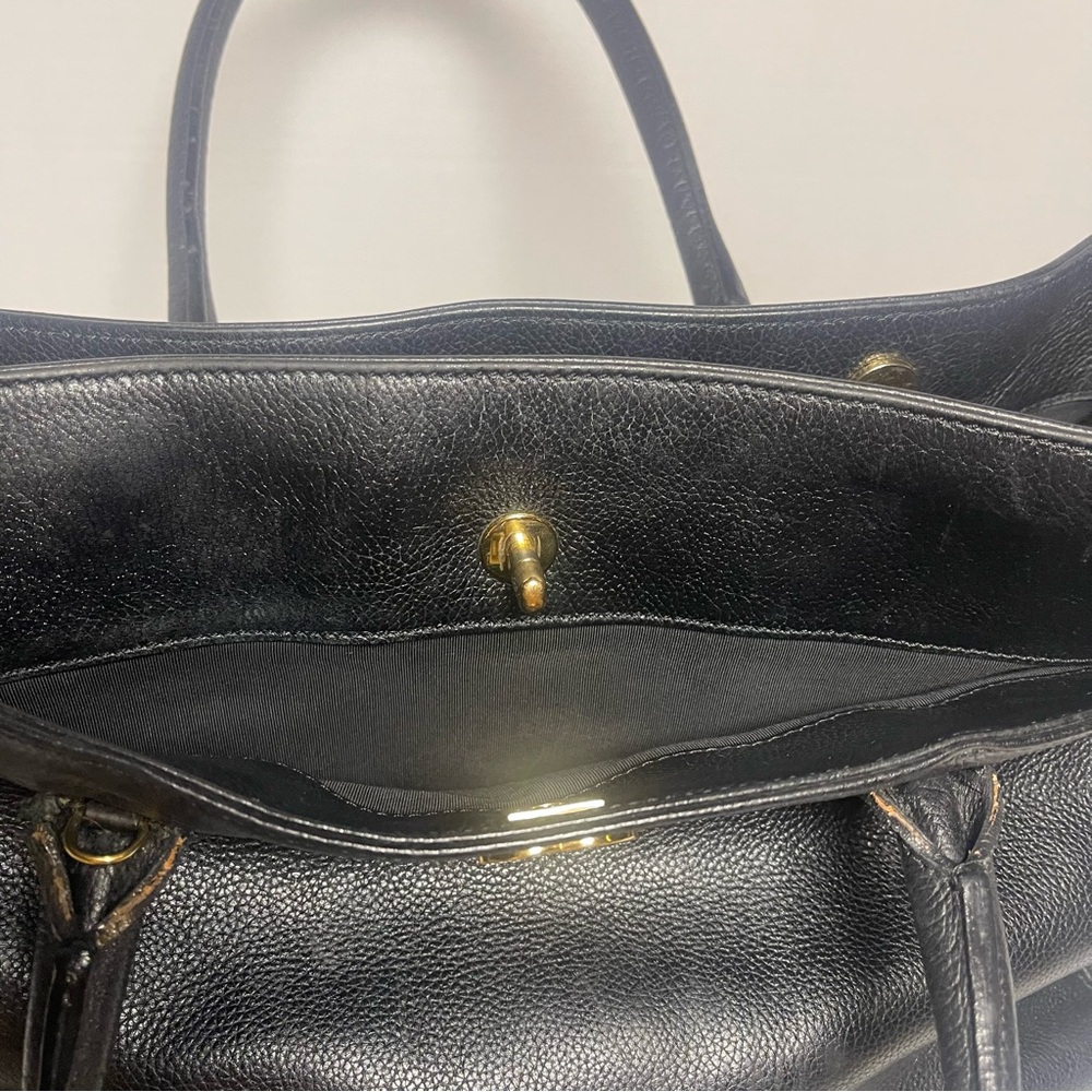 Chanel Black Medium Executive Cerf Tote-GUC - Picture 8 of 14